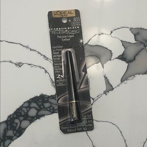 L’Oreal Carbon Black Precision Liquid Eyeliner Color 835